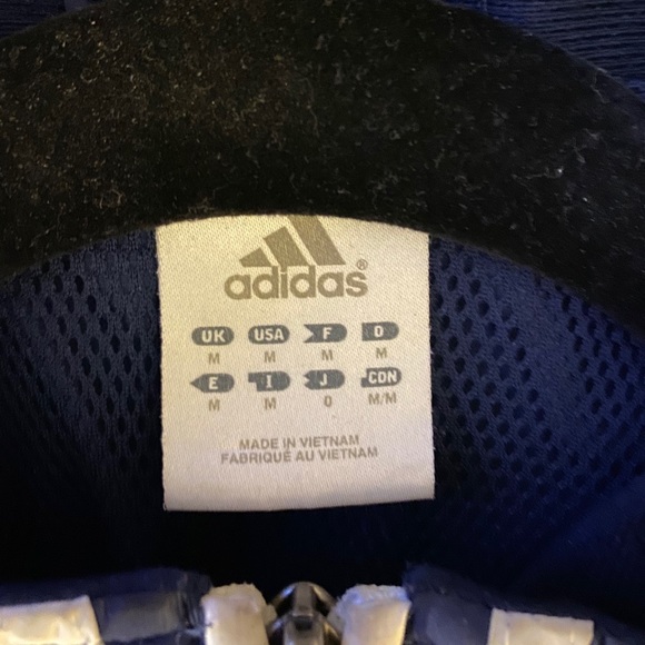 Adidas jacket - Picture 2 of 5